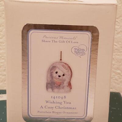 Lot 933: NEW/Old Stock Precious Moments Lot