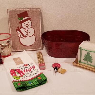Lot 934: NEW Holiday Cheer Lot