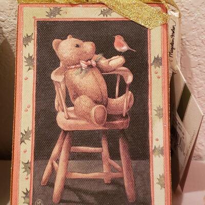 Lot 938: NEW Holiday Small Pictures and Ornaments 