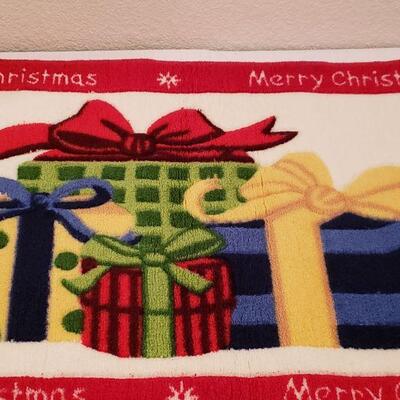 Lot 939: NEW Macy's Holiday Door Mat