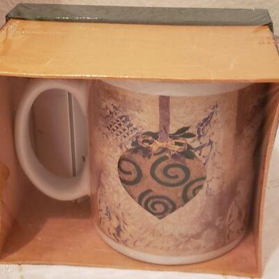 Lot 941: NEW Laurel Burch Cat Holiday Pillow, Ornaments and Mug
