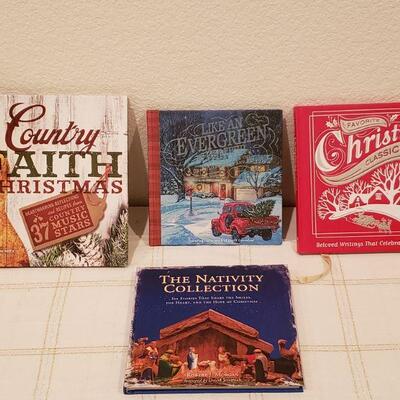 Lot 942: NEW Christmas Books Lot