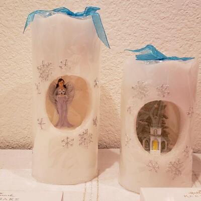Lot 947: NEW LED Candles, Tree Skirt and Ornaments 