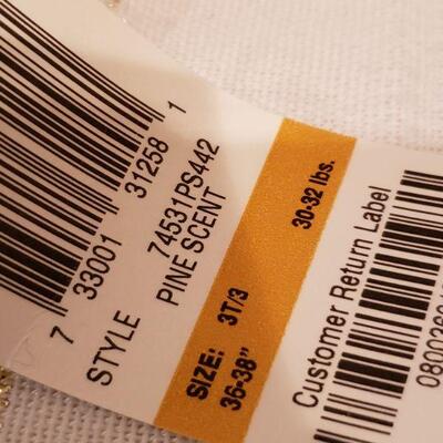 Lot 952: NEW 3T Christmas Dress