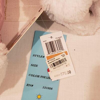 Lot 958: NEW Size 3 Girls Coat