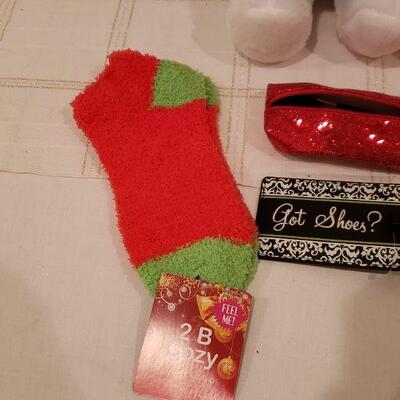 Lot 964: NEW Gift Lot