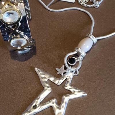 Lot 978: NEW Long Necklace with a Star Pendant & a Cuff Bracelet 