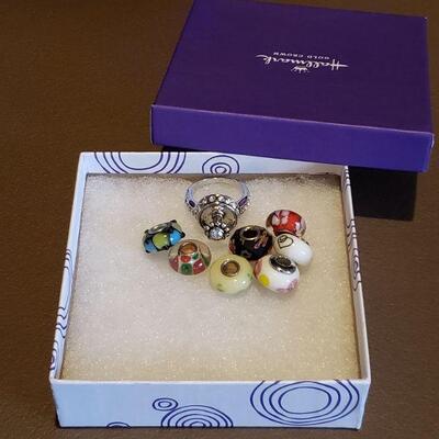 Lot 980: NEW Interchangeable Bead Ring Size 8