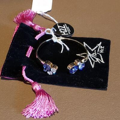 Lot 981: NEW H2 Swarovski Elements Cuff Bracelet (Purple Crystals)
