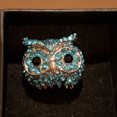 Lot 986: NEW Necklace and Owl Ring