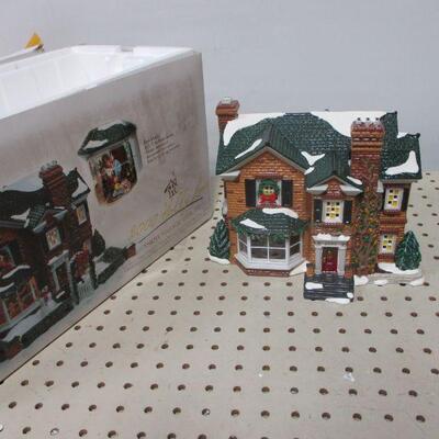 Lot 285 -  Dept. 56 Snow Village 2000 Holly Lane