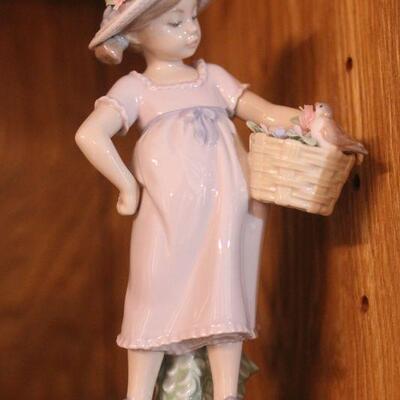Lot 32 Lladro You're So Cute #6826