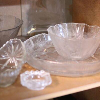 Lot 41 Vintage Clear Glass Serving Dishes, Bowls & Platters