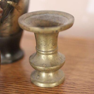 Lot 46 Small Brass/Metal Vases 