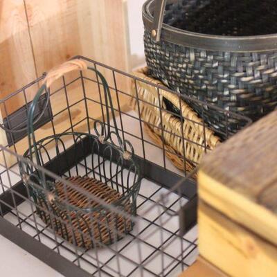 Lot 65 Wood Boxes, Baskets & Metal Wire Baskets