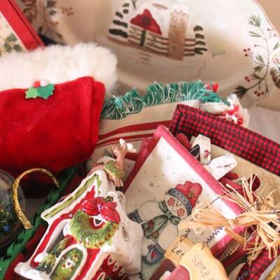 Lot 66 Christmas DÃ©cor, Ornaments, Towels, New Cards & More