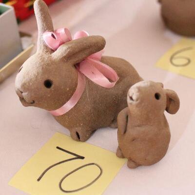 Lot 70 Margaret Hudson Bunnies L-5" S-3"