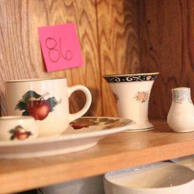 Lot 86 Wedgewood Vase, Salt & Pepper Shakers & Cades Cove