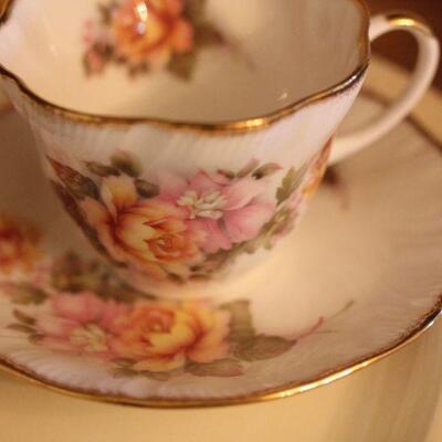 Lot 90 Tea Cups (Old Foley & Regal Heritage) Plater & Bowl