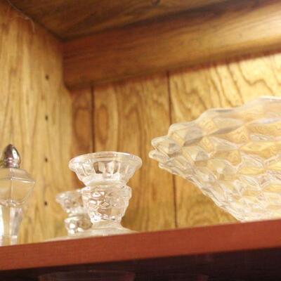 Lot 94 Vintage Glassware