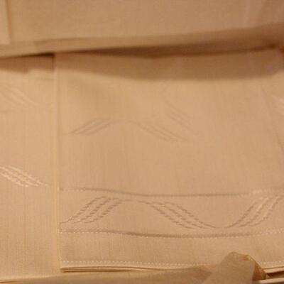 Lot 98 Contents of Vintage Linens Shelf