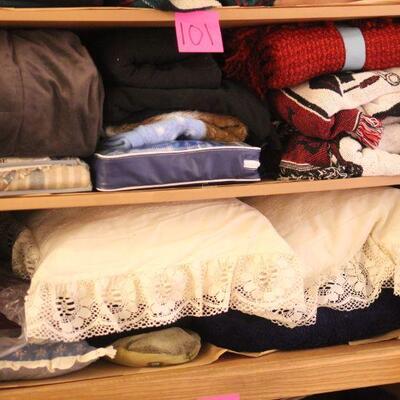 Lot 101 Contents of Linen/Blanket Cupboard