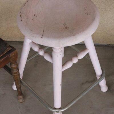 Lot 116 Vintage Stool & Piano Bench