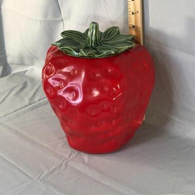 Lot 1 - McCoy Strawberry Country Cookie Jar