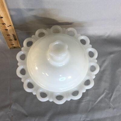 Lot 38 - Anchor Hocking Lace Edge Candy Dish