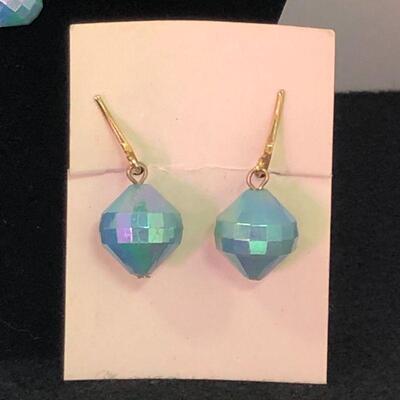 Lot 48 - Hong Kong Made Necklace and Earrings