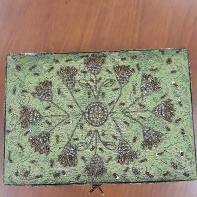 Vintage Jewelry Box & Jewelry 