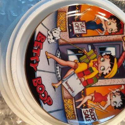 Betty Boop Plates