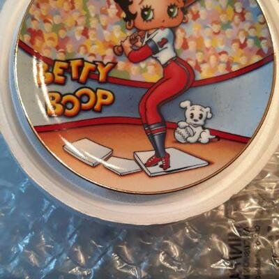 Betty Boop Plates