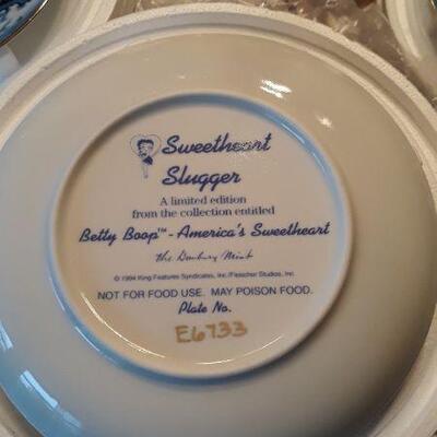 Betty Boop Plates