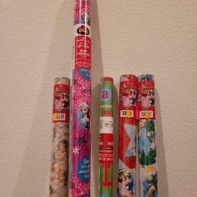 Lot 994: (5) Assorted Christmas Wrapping Paper NEW