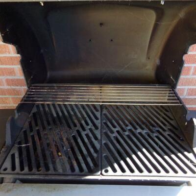 LOT 7  PROPANE GRILL