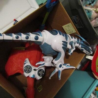 LOT 131  DINOSAUR ROBOT TOY & MORE