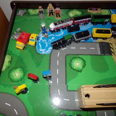 LOT 158  IMAGINARIUM EXPRESS TRAIN TABLE WITH ACCESSORIES
