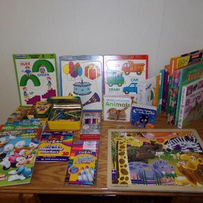 LOT 152   GAMES, BOOKS, PUZZLES & MARKERS