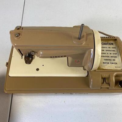 Vintage Singer Sewhandy Sewing Machine