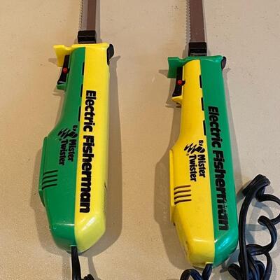 Set of 2 Electric Fisherman Knives