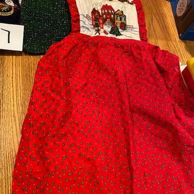 Lot of Christmas linens
