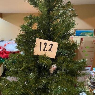 6 Foot Christmas tree