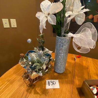 Sparkle vase and sleigh