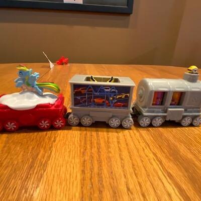 9 pc train.