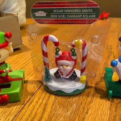 Lot of 5 solar powered figures