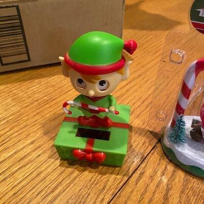 Lot of 5 solar powered figures