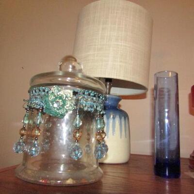 LOT 74  SMALL LAMP & MORE