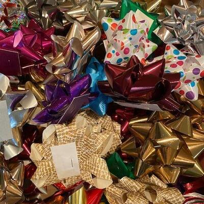 Lot of bows