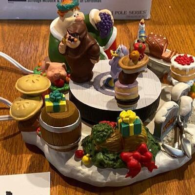 Department 56 Mickey Mouse Village